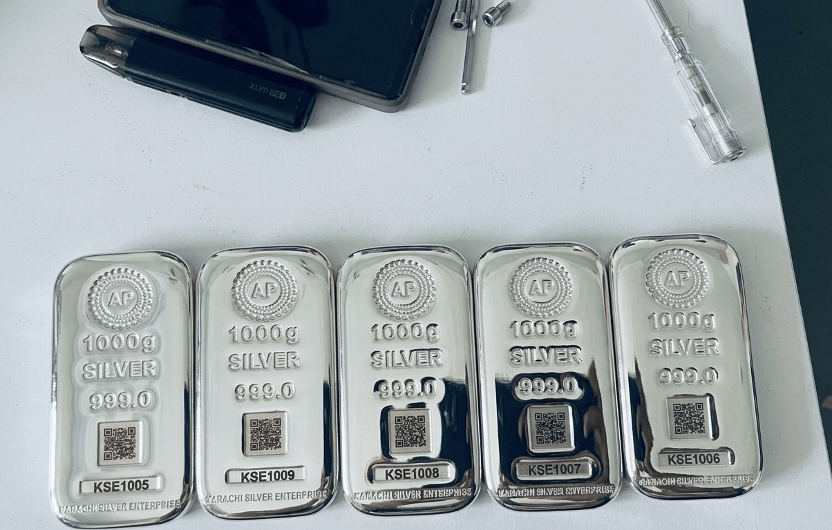 Why the KSE 1 KG Silver Bar Is a Smart Choice for Serious Investors?